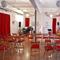 Hinterhofsalon, Colonia