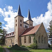 Kirchgarten an der Kirche St. Gangolf, Frohburg