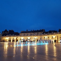 Place de la Libération, Digione