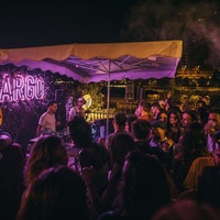 Cargo Container Bar, Parigi