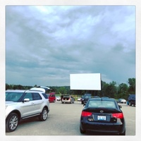 Concerti rock in Sauerbeck Family Drive In, La Grange, KY Sauerbeck Family Drive In, La Grange, KY