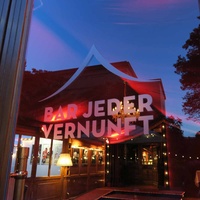 Bar Jeder Vernunft, Berlino