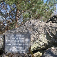 Bataille de Saint-Aubin-du-Cormier, Mézières-sur-Couesnon