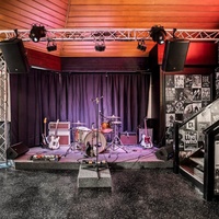 Gods Bandroom, Mornington