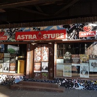 Astra Stube, Amburgo