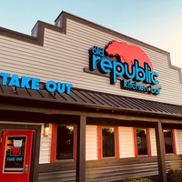 Concerti rock in Old Republic Kitchen + Bar, Elgin, IL Old Republic Kitchen + Bar, Elgin, IL