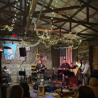Concerti rock in High Five Dive Bar, Apalachicola, FL High Five Dive Bar, Apalachicola, FL