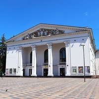 Donetskii akademichnii oblasnii dramatichnii teatr, Mariupol'