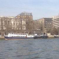 Temple Pier, Londra